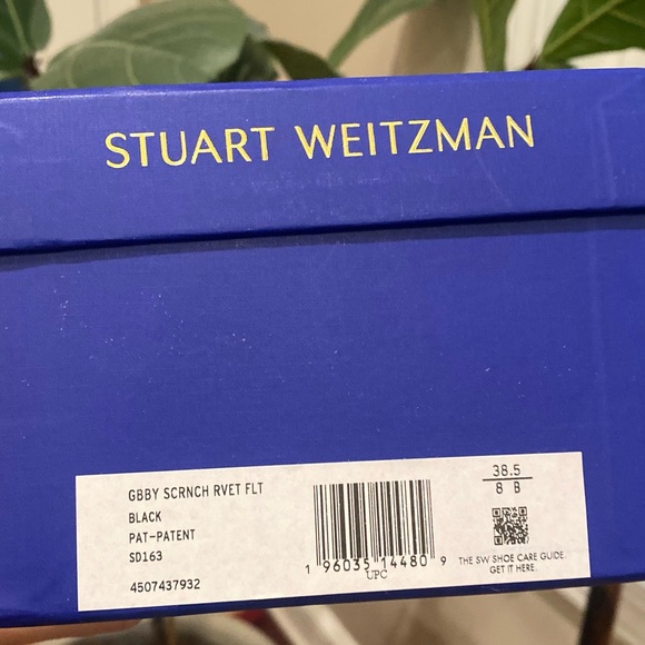 Stuart Weitzman Glossy Black Flats - 8 - Picture 5 of 6